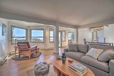 Plattsburgh Home W/ Deck On Lake Champlain