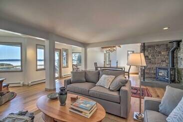 Plattsburgh Home W/ Deck On Lake Champlain