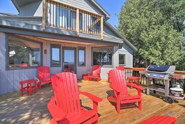 Plattsburgh Home W/ Deck On Lake Champlain