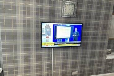 اقامتگاه Charming 2 Bed House In Wavertree Liverpool