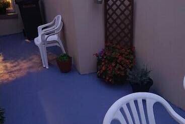 اقامتگاه Helens House Derry City Centre Remarkable 3 Bed