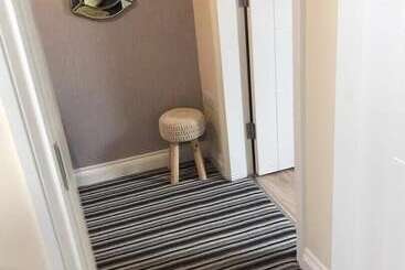 اقامتگاه Helens House Derry City Centre Remarkable 3 Bed