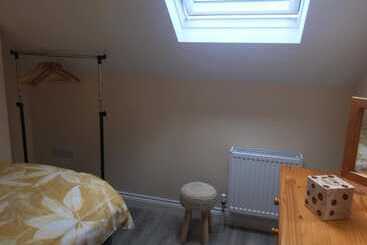 اقامتگاه Helens House Derry City Centre Remarkable 3 Bed