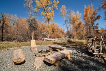 Riverfront Home W/ Bbq: 2 Mi To Downtown Gunnison!