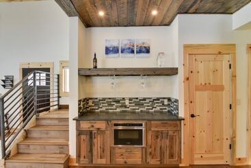 Riverfront Home W/ Bbq: 2 Mi To Downtown Gunnison!