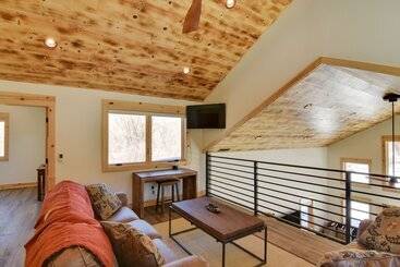 Riverfront Home W/ Bbq: 2 Mi To Downtown Gunnison!