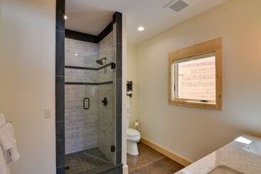 Riverfront Home W/ Bbq: 2 Mi To Downtown Gunnison!
