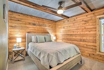 茅舍 Secluded Table Rock Lake/branson Cabin W/ Hot Tub!
