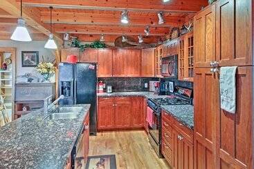 Spearfish Home On 40 Acres W/ Private Lake!