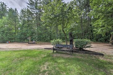 White Mountains Home W/ Hot Tub   Walk To Town!