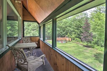 White Mountains Home W/ Hot Tub   Walk To Town!