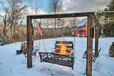 White Mountains Home W/ Hot Tub   Walk To Town!