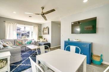 بيت ريفى The 1818 Home W/ Porch & Grill   1 Mi To Beach!