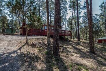 The Elk Meadow Cozy Cabin