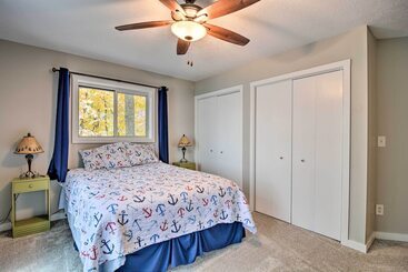 茅舍 Rapid City Home On Torch Lake W/ 2 Fireplaces!