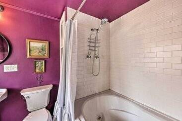 Walk To Dtwn: Historic Home In Eureka Springs