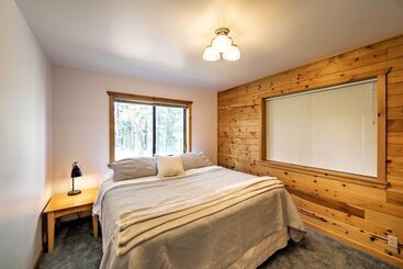 Сельский дом Ashland Cabin On 170 Acres W/ Mtn Views & Sauna!