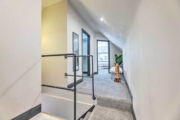 Beautiful Historic Cincy Home: Walk To Otr!