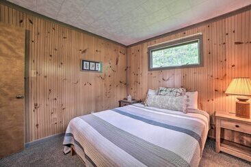 Comfy Burt Lake Abode   On Site Lake Access!