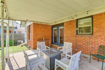 7 Mi To Dtwn Dallas: Cozy Home W/ Yard!