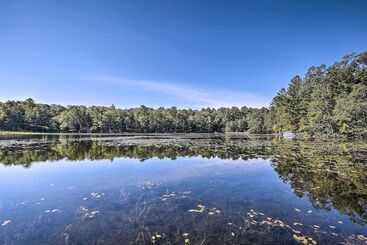 Four Season Lake Cabin W/ Canoe & Paddle Boat!