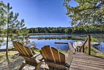 Four Season Lake Cabin W/ Canoe & Paddle Boat!