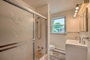 Hideaway In Hershey By The Railroad W/ Backyard!
