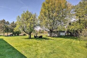 Hideaway In Hershey By The Railroad W/ Backyard!