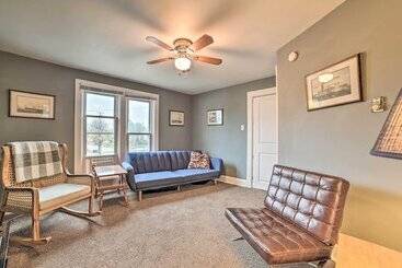 Manistee House W/ Deck: 1/2 Mi To Riverwalk!