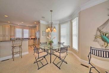 Manteo Waterfront Resort Home W/ 30 Ft Dock!