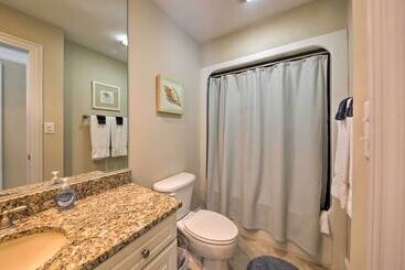 Manteo Waterfront Resort Home W/ 30 Ft Dock!