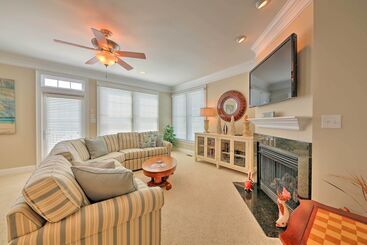 Manteo Waterfront Resort Home W/ 30 Ft Dock!
