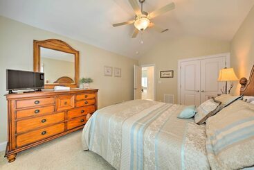 Manteo Waterfront Resort Home W/ 30 Ft Dock!