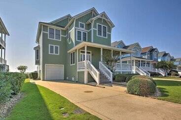 Manteo Waterfront Resort Home W/ 30 Ft Dock!