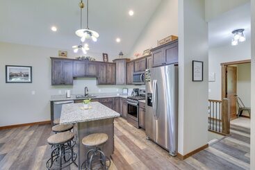 Family Friendly Lead Cabin Near Atv/snowmobiling