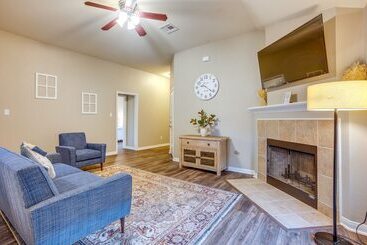 Pet Friendly Texas Retreat W/ Fenced In Yard!