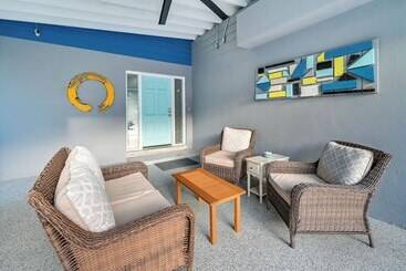 بيت ريفى Pet Friendly Waterfront Home   2 Mi To Beach!