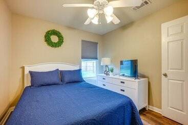 Pet Friendly Texas Retreat W/ Fenced In Yard!
