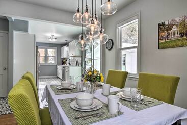 Renovated Historic Home < 1 Mile To Eagle Point!