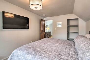 Renovated Historic Home < 1 Mile To Eagle Point!