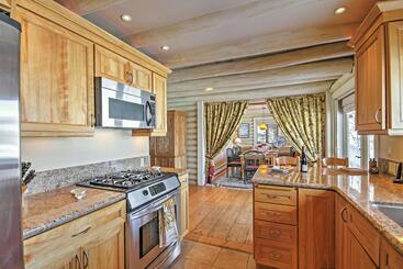 Snowmass Home W/ Hot Tub, Fireplace, & Mtn Views!