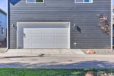 Spacious, Rustic Spearfish Home: Walk To Downtown!