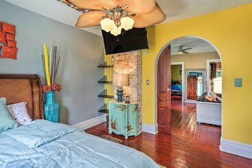 Unique Sandusky Home ~ 2 Blocks To Downtown!