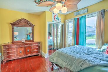 Unique Sandusky Home ~ 2 Blocks To Downtown!
