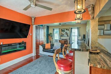 Unique Sandusky Home ~ 2 Blocks To Downtown!