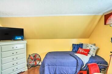 Unique Sandusky Home ~ 2 Blocks To Downtown!