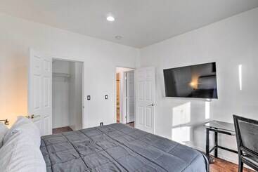 Alluring Home W/ Fire Pit < 1/2 Mi To Oit!