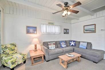 Steps To Ocean: Breezy Myrtle Beach Bungalow!