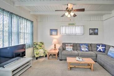 Steps To Ocean: Breezy Myrtle Beach Bungalow!