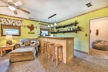 Campbell Retreat In Maggie Valley W/ Deck!